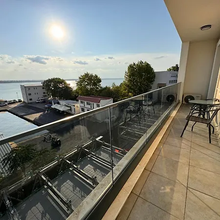 Lejlighed Solid By The Lake Mamaia